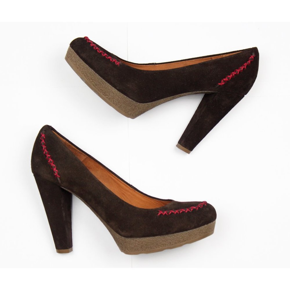 Holding Horses Stitched Suede Moccasin Pumps 39 SOLD